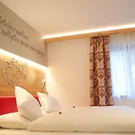 Bed & Breakfast Cesa Planber Mountain View Bike Friendly