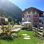 Cesa Planber Mountain View Bike Friendly Bed & Breakfast