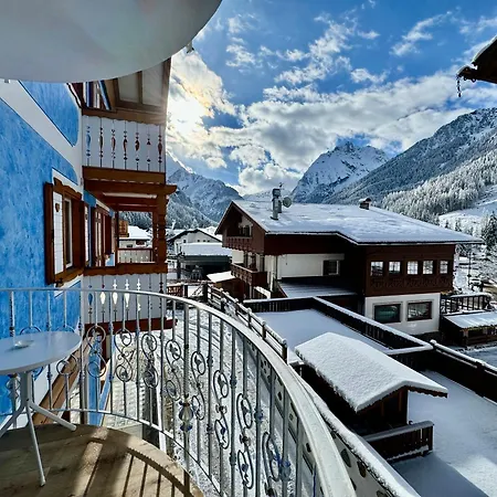 Bed and Breakfast Cesa Planber Mountain View Ski-in Ski-out Canazei