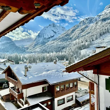 Cesa Planber Mountain View Ski-in Ski-out Готель типу 