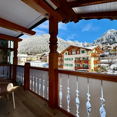 Cesa Planber Mountain View Ski-in Ski-out Bed & Breakfast