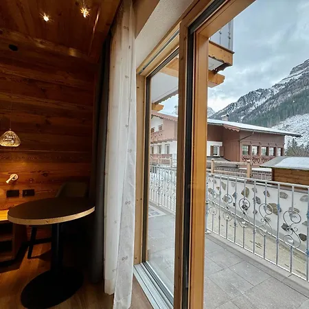 Bed and Breakfast Cesa Planber Mountain View Ski-in Ski-out Canazei