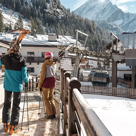 Cesa Planber Mountain View Ski-in Ski-out