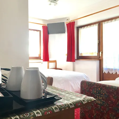 Cesa Planber Mountain View Ski-in Ski-out Canazei