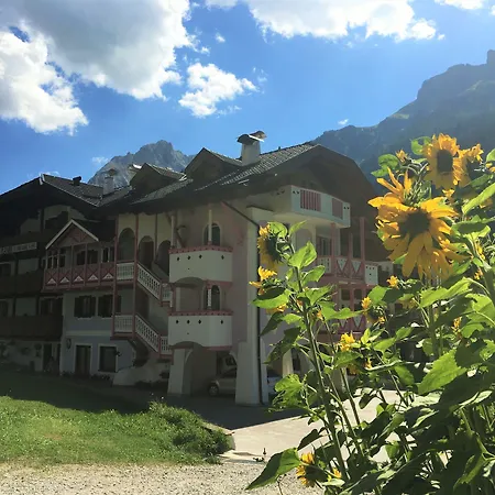 Bed & Breakfast Cesa Planber Mountain View Bike Friendly Canazei