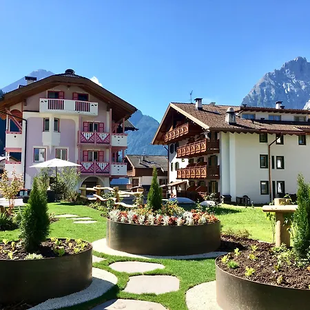 Bed and Breakfast Cesa Planber Mountain View Ski-in Ski-out