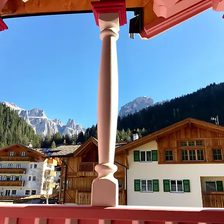 Cesa Planber Mountain View Ski-in Ski-out Готель типу 