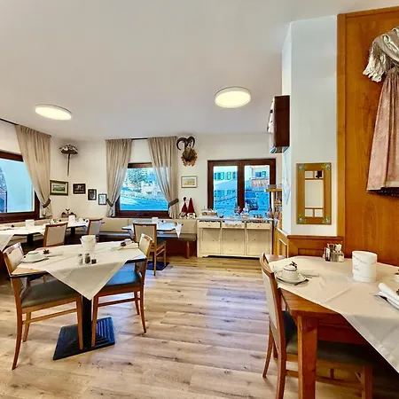 Bed & Breakfast Cesa Planber Mountain View Bike Friendly Canazei