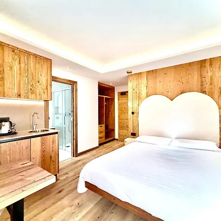 Cesa Planber Mountain View Ski-in Ski-out Канацеї