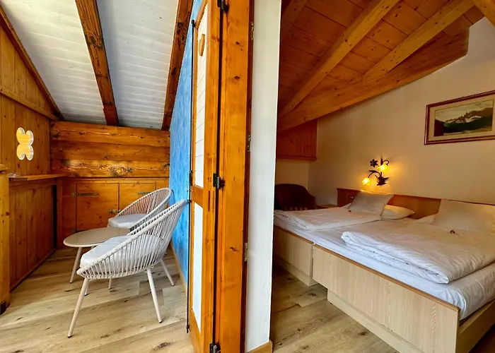 Cesa Planber Mountain View Ski-in Ski-out Bed & Breakfast 4*