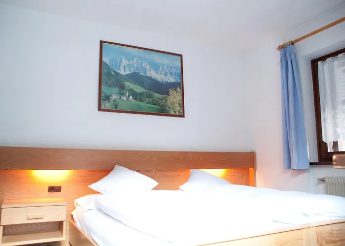 Cesa Planber Mountain View Ski-in Ski-out Bed & Breakfast