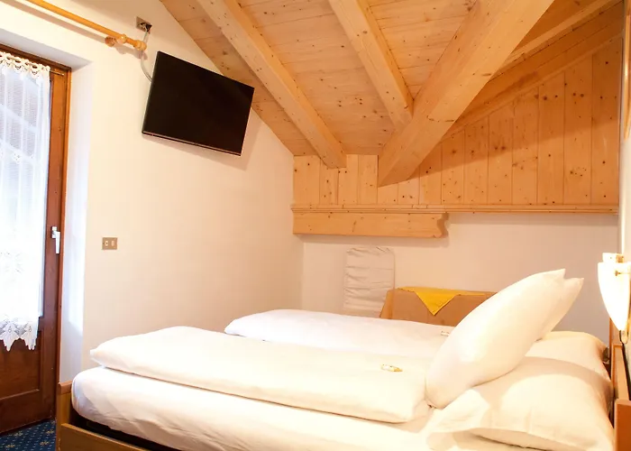 Bed & Breakfast Cesa Planber Mountain View Ski-in Ski-out Canazei