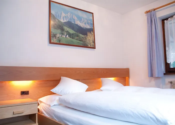 Cesa Planber Mountain View Ski-in Ski-out Bed & Breakfast