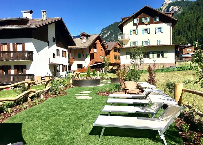 Cesa Planber Mountain View Ski-in Ski-out 4* Canazei