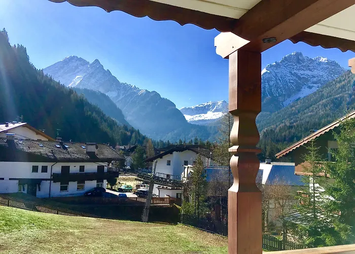 Bed & Breakfast Cesa Planber Mountain View Ski-in Ski-out Canazei